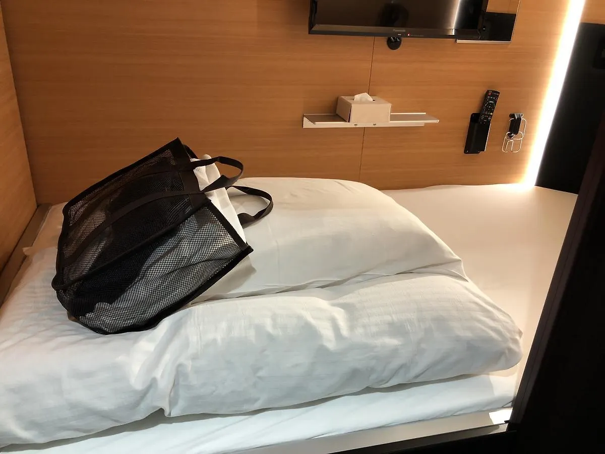 Tama Cabin Osaka Honmachi Hotel